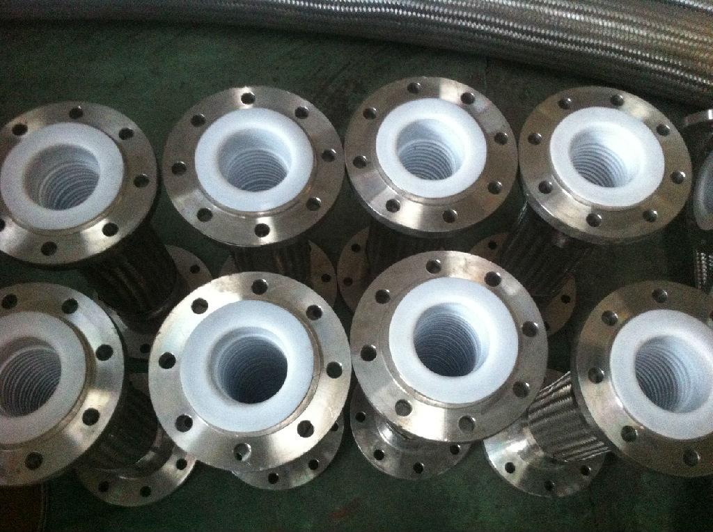 內襯聚四氟乙烯軟管